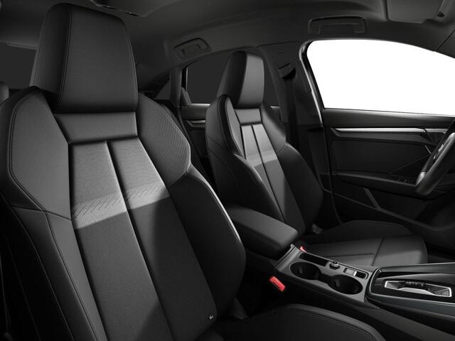 Audi A3 Limousine 30 TFSI Advanced edition 116 PK · Assis.pak Driving+Parking plus · Privacyglas · 3-spaaks sport mf+ afgevl padd