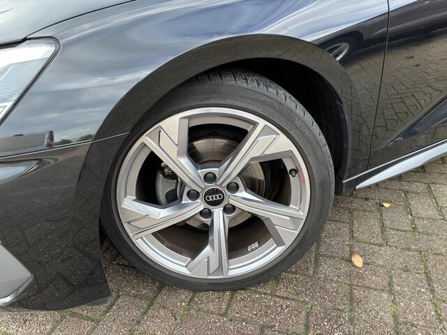 Audi A3 Limousine 30 TFSI S edition AUTOMAAT / S-LINE / NAVI / CLIMA / PDC / BLUETOOTH / DAB+ / CARPLAY / FULL LED / NL-AUTO