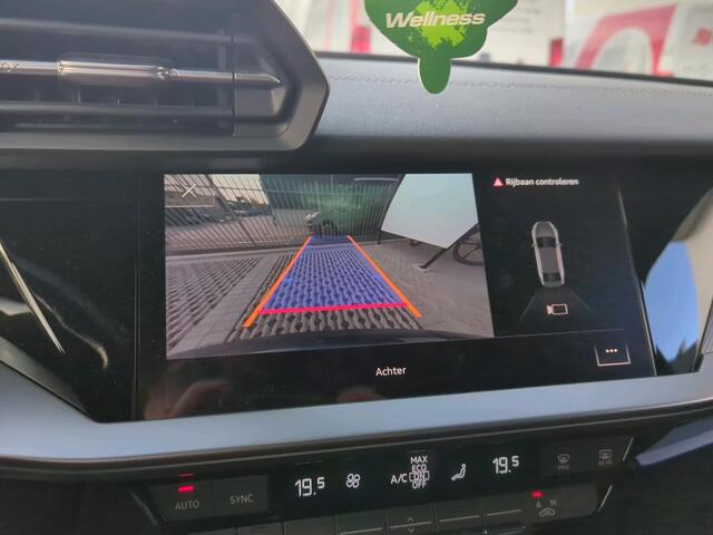 Audi A3 Limousine 30 TFSI 110pk S-Tronic S edition / S-Line Exterieur & Interieur / LED / Navi / Camera / 18" LMV