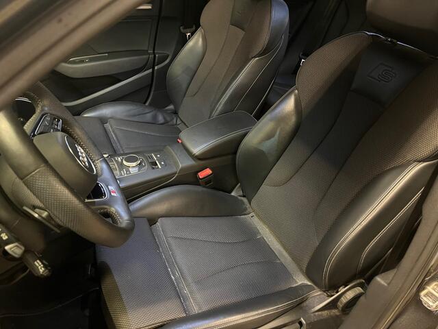 Audi A3 Limousine 35 TFSI Advance Sport S-LINE | PANO DAK| Virtual cockpit | Matrix verlichting | B&O Audio | Trekhaak | S-line Sportpakket | occasion