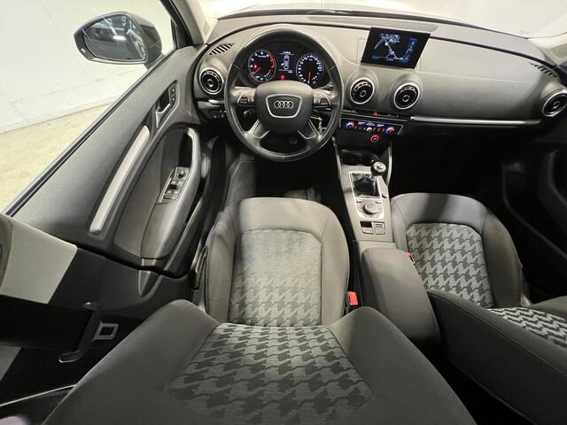 Audi A3 Limousine 1.4 TFSI Ambiente Pro Line Plus | Navigatie | LM Velgen 16" | Parkeersensoren Achter | Cruise Control | Airco |
