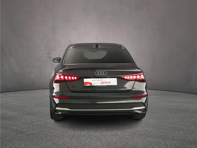 Audi A3 Limousine 30 TFSI advenced edition | Achteruitrijcamera | Audi sound | Full-led | MMI plus |