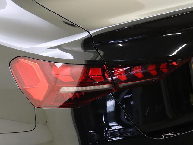Audi A3 Limousine 35 TFSI Advanced edition | Parkeerassistent | Audi virtual cockpit plus | Cruise control | CarPlay | Navigatie Plus | Parkeersensoren | Dynamische knipperlichten |
