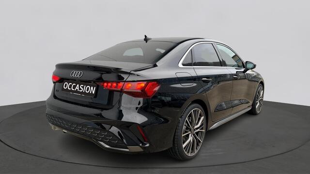 Audi A3 Limousine 30 TFSI 116Pk S Edition / Stoelverwarming / Camera / 19'' LMV