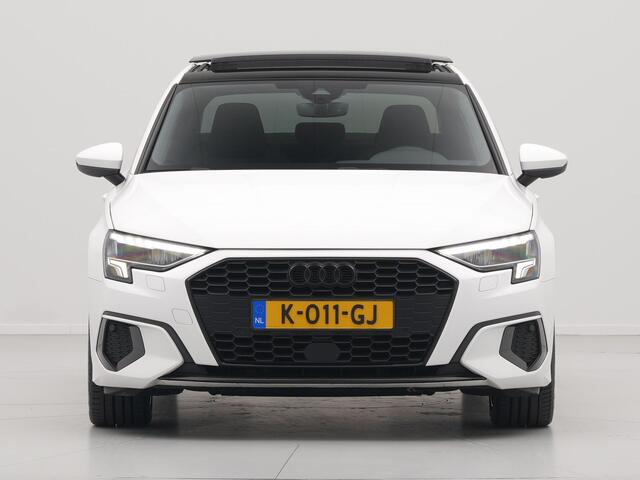 Audi A3 Limousine 35 TFSI Business edition Panorama Navigatie Stoelverwarming Pdc Clima 243