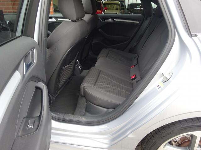 Audi A3 Limousine 1.0 TFSI Sport S-Line Edition, Panorama