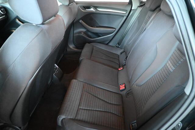 Audi A3 Limousine 35 TFSI CoD Advance Clima Navigatie Virtual Trekhaak Rijklaarprijs Inruil Mogelijk!