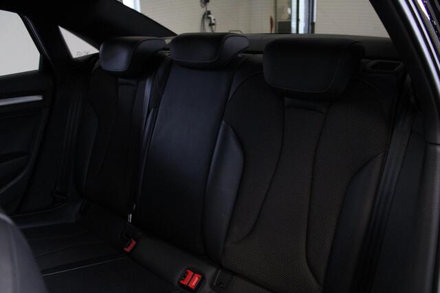 Audi A3 Limousine 30 TDI Sport 3x S-line - LED - Stoelverwarming