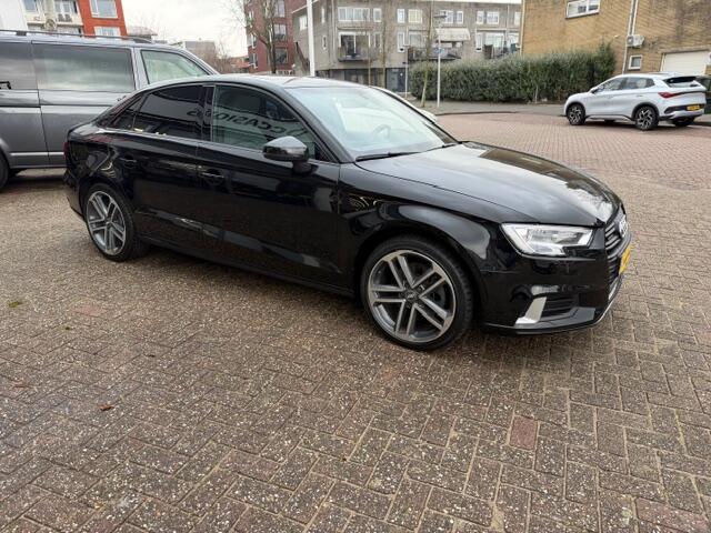 Audi A3 Limousine 2.0 TFSI quattro Sport Vol optie ,Leer,navi,panoramadak, 221 PK