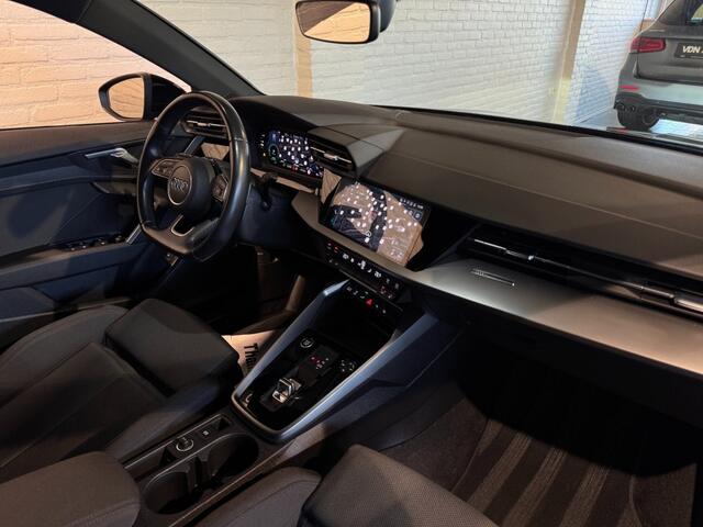 Audi A3 45 TFSIe S-Line Black Edition 245pk Camera Stoelv LED 17''