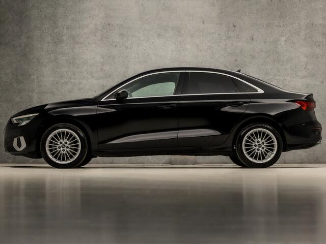 Audi A3 Limousine 30 TFSI Sport Automaat (APPLE CARPLAY, GROOT NAVI, CLIMATE, SPORTSTOELEN, GETINT GLAS, CRUISE, SPORTSTUUR, LANE ASSIST, NIEUWSTAAT)
