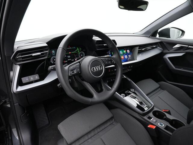 Audi A3 Limousine 30 TFSI 116 pk S-tronic Business edition | Navigatie | Parkeersensoren voor/achter | Carplay | Park Assist