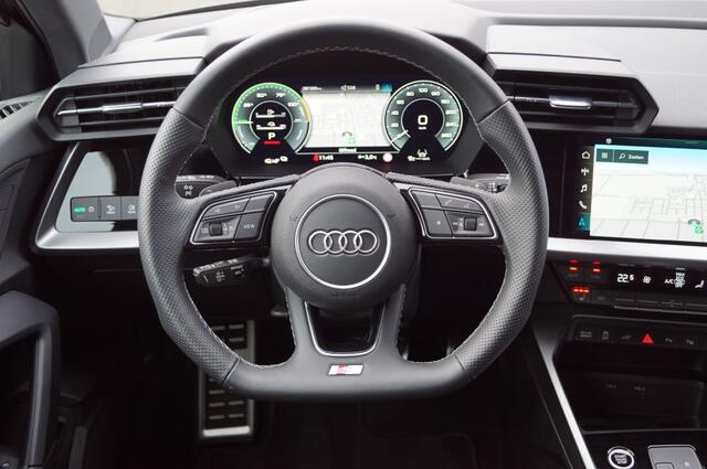 Audi A3 Sportback 45 TFSI e (245pk) S-line LED/RS Stoelen Leer/19 inch/S3 look