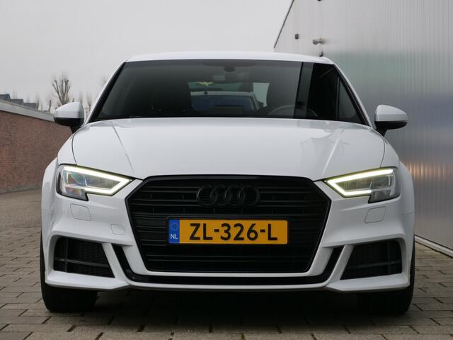 Audi A3 Limousine 30 TFSI Sport S Line Edition 116 Pk Automaat Navigatie / PDC / 19 inch