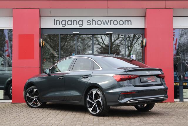 Audi A3 Limousine 30 TFSI Business edition | Origineel NL | Navigatie | Trekhaak | Climate Control | Cruise Control |