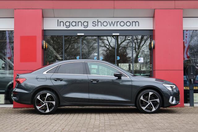 Audi A3 Limousine 30 TFSI Business edition | Origineel NL | Navigatie | Trekhaak | Climate Control | Cruise Control |