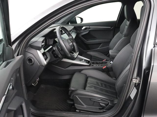 Audi A3 30 TFSI S edition | Leder | Virtual Cockpit | Carplay | Sportstoelen | Full LED | DAB | Climate control | Parkeerhulp | Navigatie | Cruise control
