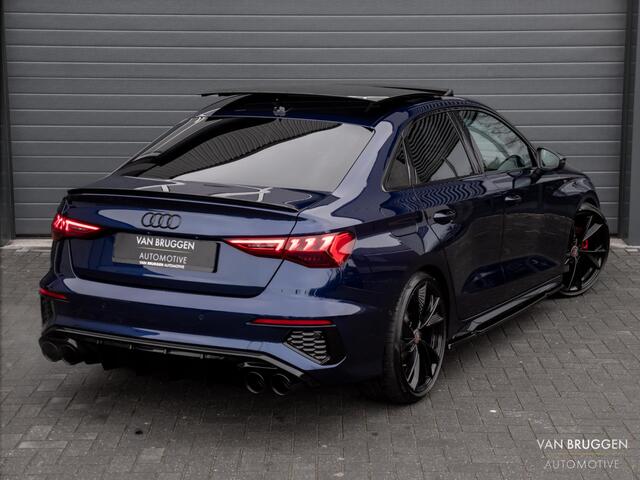 Audi A3 Limousine 35 TFSI S-Line Pano S3 B&O 19"velgen