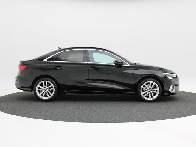 Audi A3 Limousine 30 TFSi 110 Pk Business edition | Cruise Control | Carplay | Stoel Verwarming | Digitaal Dashboard | LED | Sensoren | 17 Inch
