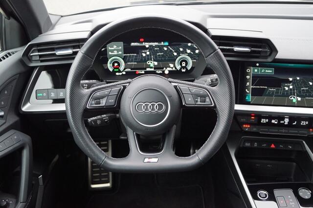 Audi A3 Sportback 45 TFSIe (245pk) 3X S-line Carbon/Matrix LED/HUD/BenO/19 inch VOL!