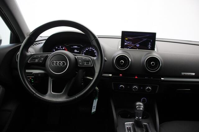 Audi A3 Sportback 30 G-Tron Pro Line Automaat - Navi, Camera, Trekhaak