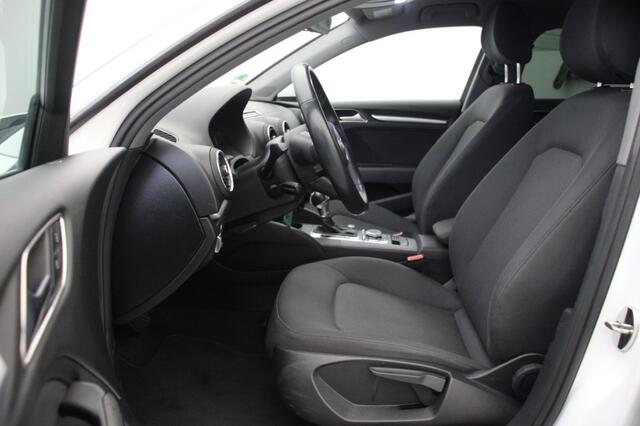 Audi A3 Sportback 30 G-Tron Pro Line Automaat - Navi, Camera, Trekhaak