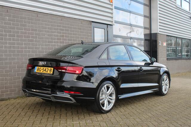 Audi A3 Limousine 1.5 TFSI CoD Sport S Line Edition / LED / N.A.P.