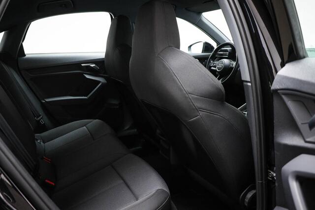 Audi A3 Limousine 30 TFSI S-Line Business edition | PARKEER PACK | DAB | APPLE | DRAADLOZE LADER