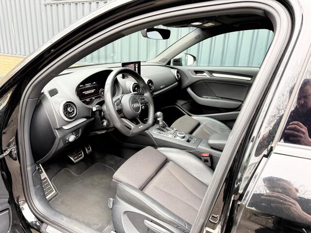 Audi A3 Limousine 1.5 TFSI CoD Sport S Line Edition Panoramadak Standkachel