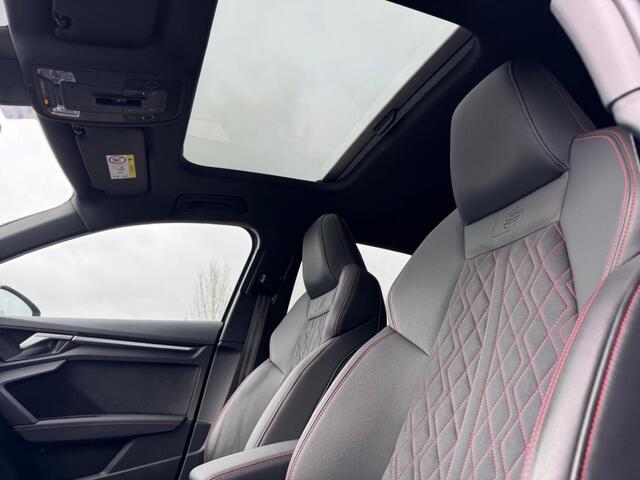 Audi A3 45 TFSI e S-line Competition 245PK RS stoelen Massage Panoramadak Bang en Olufsen Head-Up Hybride ACC Matrix
