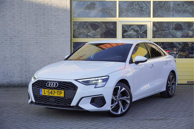 Audi A3 Limousine 30 TFSI Automaat! Advanced Edition BJ2021 Lmv 18" | Led V+A | Pdc | Navi | Dynamische knipperlichten | Afneembare trekhaak | App-Connect | Virtual cockpit | Climate control | Cruise control | Sportstoelen | Extra getint glas