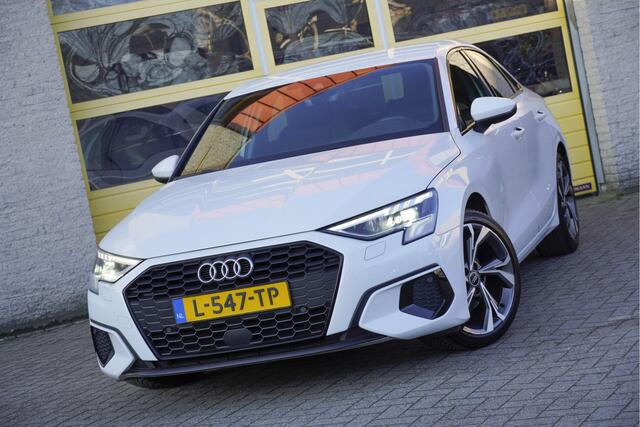 Audi A3 Limousine 30 TFSI Automaat! Advanced Edition BJ2021 Lmv 18" | Led V+A | Pdc | Navi | Dynamische knipperlichten | Afneembare trekhaak | App-Connect | Virtual cockpit | Climate control | Cruise control | Sportstoelen | Extra getint glas