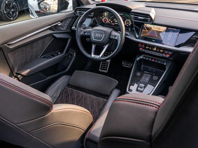 Audi A3 Limousine 35 TFSI S edition PANO B&O BLACK OPTIC 19 INCH ELEK SCHAALSTOEL CAMERA
