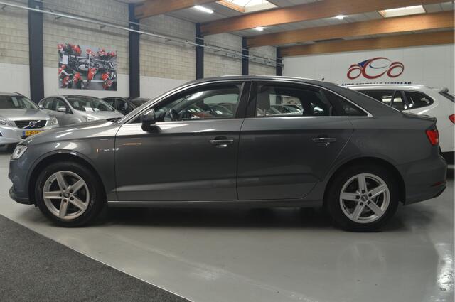 Audi A3 Limousine 1.5 TFSI CoD // 75.000 km // NAVI // ELECTRISCHE TREKHAAK // 150 PK // N.A.P. // PDC //