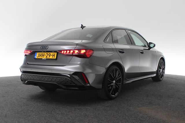 Audi A3 Limousine S edition 30 TFSI 116 pk | Achteruitrijcamera | Led-koplampen | Parkeersensoren voor en achter | Adaptieve cruise control | 18 inch | Stoelverwarming