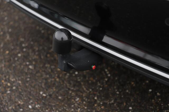 Audi A3 Limousine 30 TFSI Advanced edition Trekhaak Sportstoelen Navigatie Carplay Android Full LED 17 inch LMV Clima Adaptive Cruise