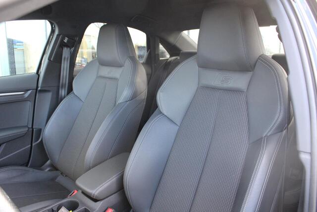 Audi A3 Limousine 30 TFSI S edition 19'' Lichtmetalen Velgen | Adaptive Cruise Control | Climate Control | Navigatie | Parkeersensoren |