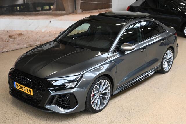 Audi A3 Limousine 2.5 TFSI 400pk RS3 quattro | NL-auto | Matrix | Leder | Panoramadak | 100% (Dealer) onderhouden label