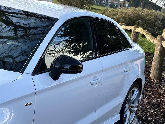 Audi A3 Limousine 30 TFSI Sport S Line Edition