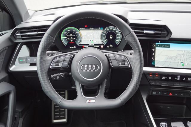 Audi A3 Sportback 45 TFSI e (245pk) S-line LED/RS Stoelen Leer/19 inch/S3 look