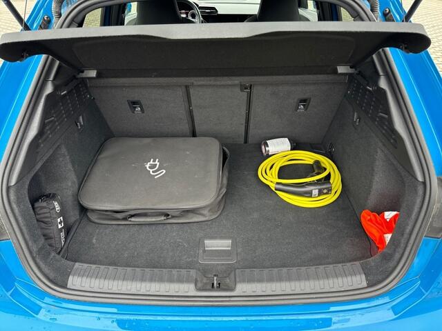 Audi A3 40 TFSIe S-LINE CAMERA/ACC/LED/STOELVERW