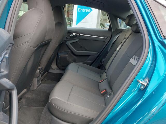 Audi A3 Limousine 30 TFSI 110pk Automaat Advanced Edition | Navi | Apple Carplay+Android Auto | Clima | Adap.Cruise | Led Koplampen+Achterlichten | Sfeerverlichting | Sportstoel+Stoelverwarming | Pdc | 17''lm