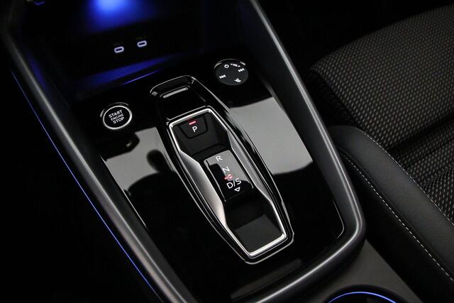 Audi A3 limousine S edition 35 TFSI 150PK | Panoramadak | 18-Inch | Stoelverwarming | Carbon-Spoiler | Dynamiek-Pakket | Zwart-Optiek | Ambient-Lightning |