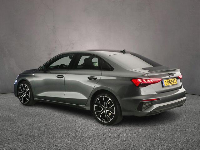 Audi A3 Limousine 30 TFSI S edition | LED matrix koplampen | Achteruitrijcamera | Navigatie | Cruise control | Virtual cockpit | Stoelverwarming