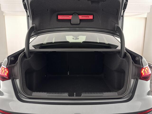 Audi A3 Limousine 35 TFSI S edition (INCL.BTW) Aut. *PANO | LEATHER-FABRIC | FULL-LED | AMBIENTLIGHT | SPORTSEATS | DIGI-COCKPIT | NAVI-FULLMAP | SHIFT-PADDLES | DAB+ | CRUISE | PDC | 18"ALU*