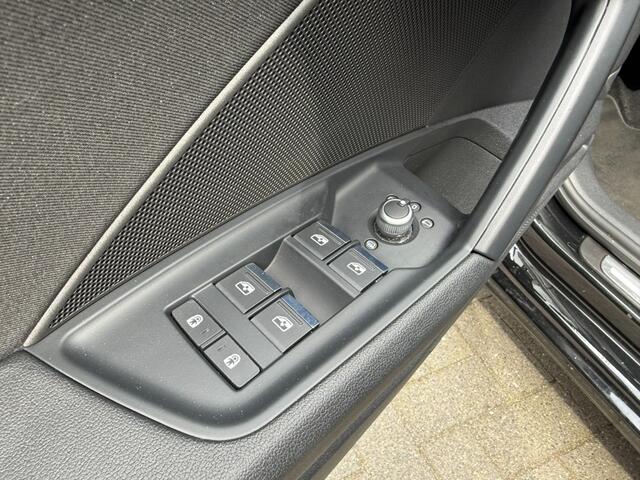 Audi A3 Limousine 35 TFSI 150pk Advance,LED,Lane Ass.,Adapt Cruise,Navi,Carplay,Digi Displ.,