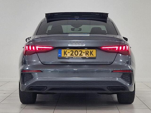 Audi A3 Limousine 35 TFSI S edition Panoramadak l Stoelverwarming