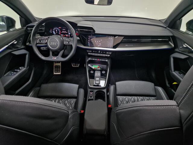 Audi A3 Limousine 35 TFSI S edition Panoramadak l Stoelverwarming