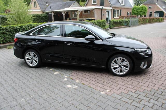 Audi A3 35 TFSI Business Edition Automaat - virtual cockpit trekhaak