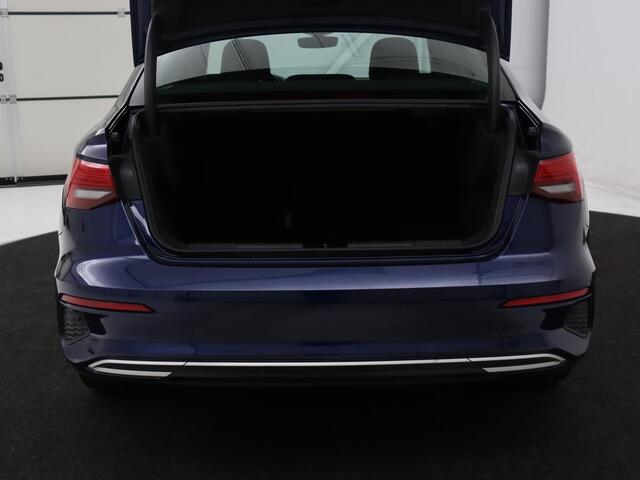 Audi A3 30 TFSI Advanced edition | Stoelverwarming | Adaptive cruise | Keyless | Camera | Carplay | Audi Sound | Full LED | Climate control | Virtual Cockpit | Parkeerhulp